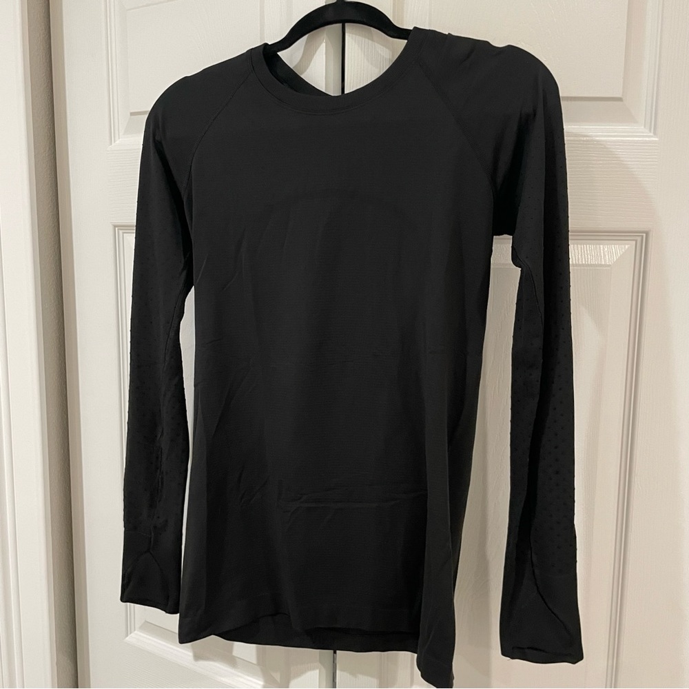 NWOT Swiftly Tech LS